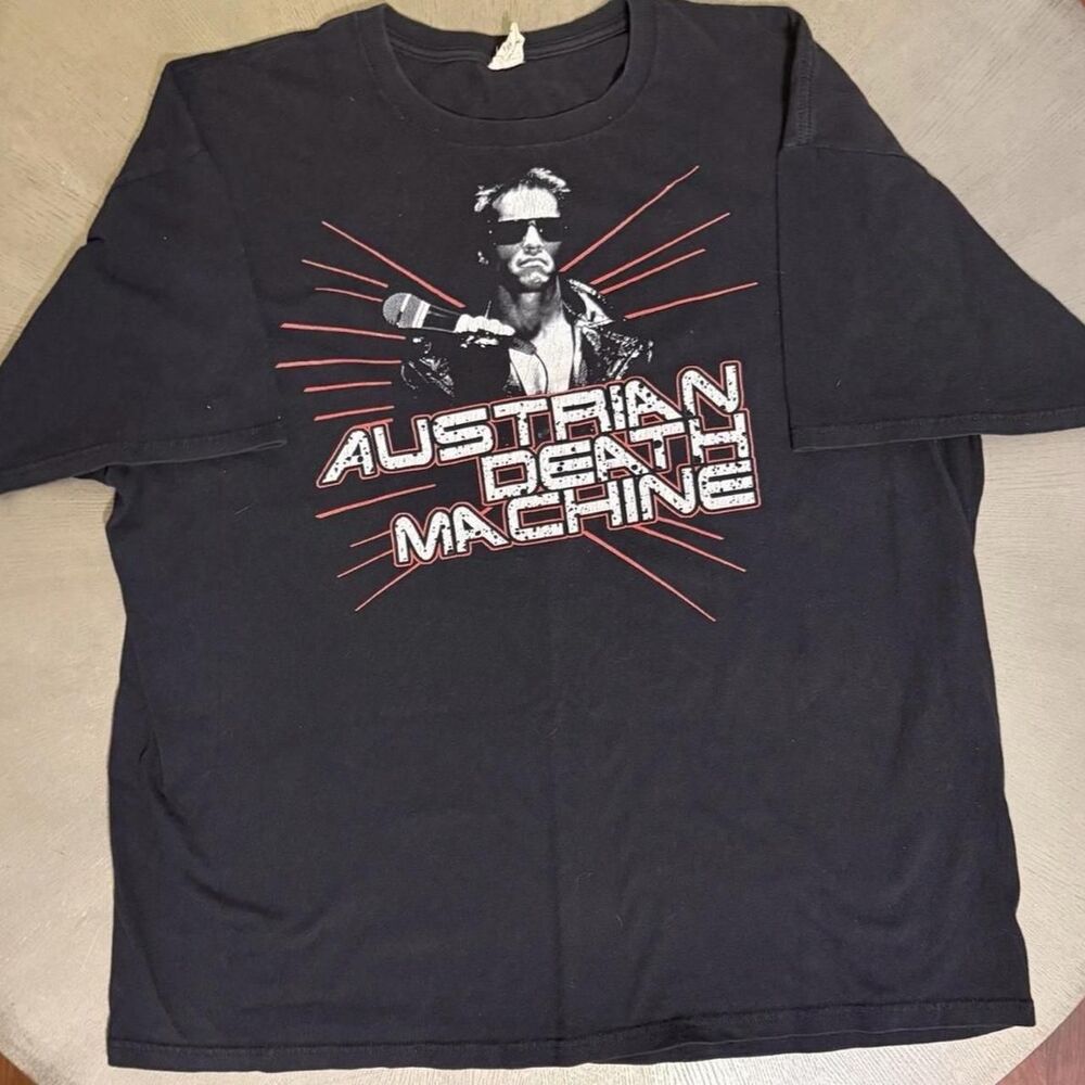 Anvil Men's Black T-shirt